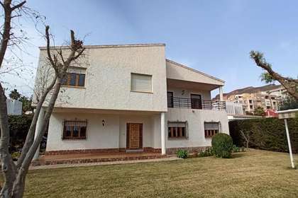 Chalet for sale in Paseo Marítimo, Aguadulce, Almería. 